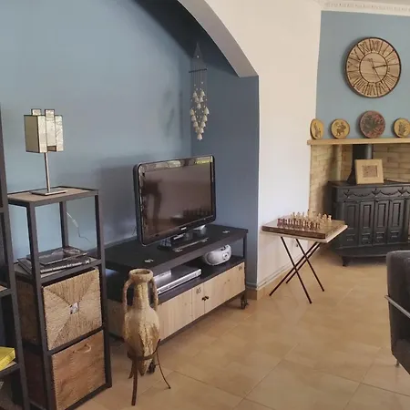 فيلة Les Moreres De Sitges, Mediterranean-style Family Escape