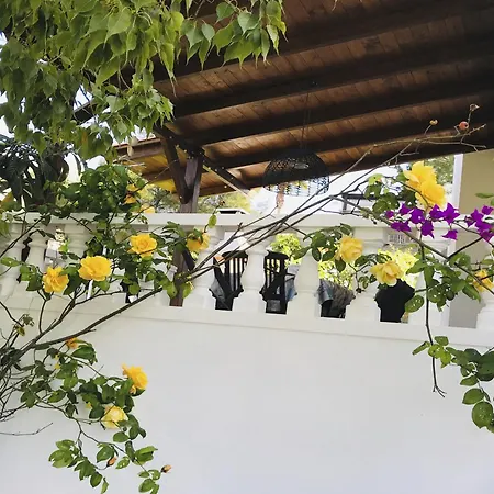 Les Moreres De Sitges, Mediterranean-style Family Escape فيلة *