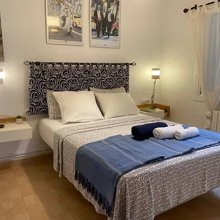 فيلة Les Moreres De Sitges, Mediterranean-style Family Escape